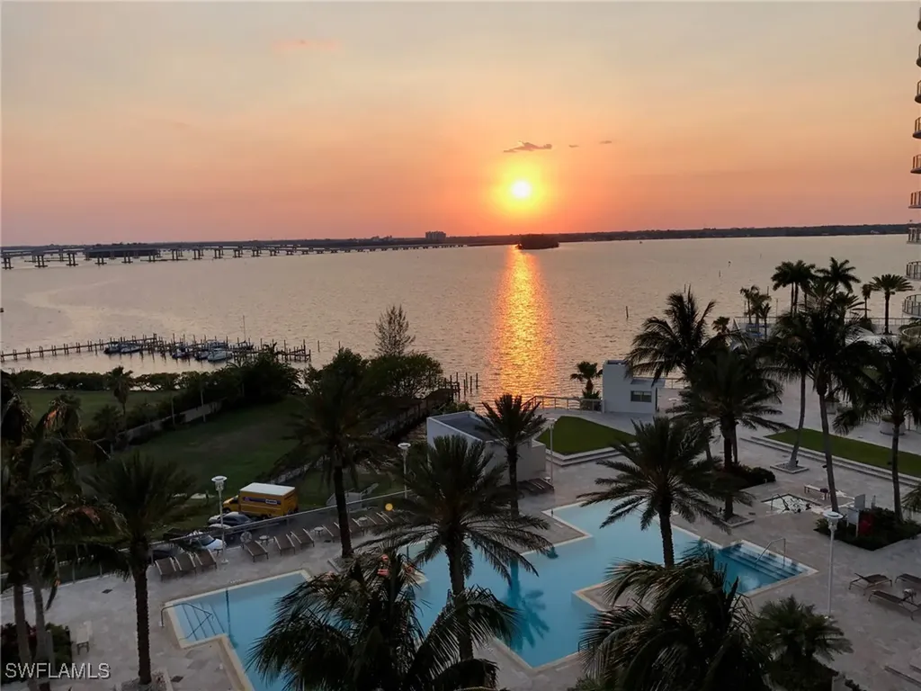 3000 Oasis Grand Boulevard Fort Myers FL 33916