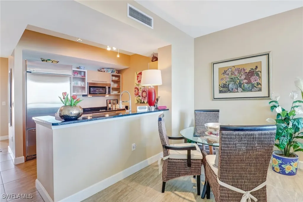 3000 Oasis Grand Boulevard Fort Myers FL 33916