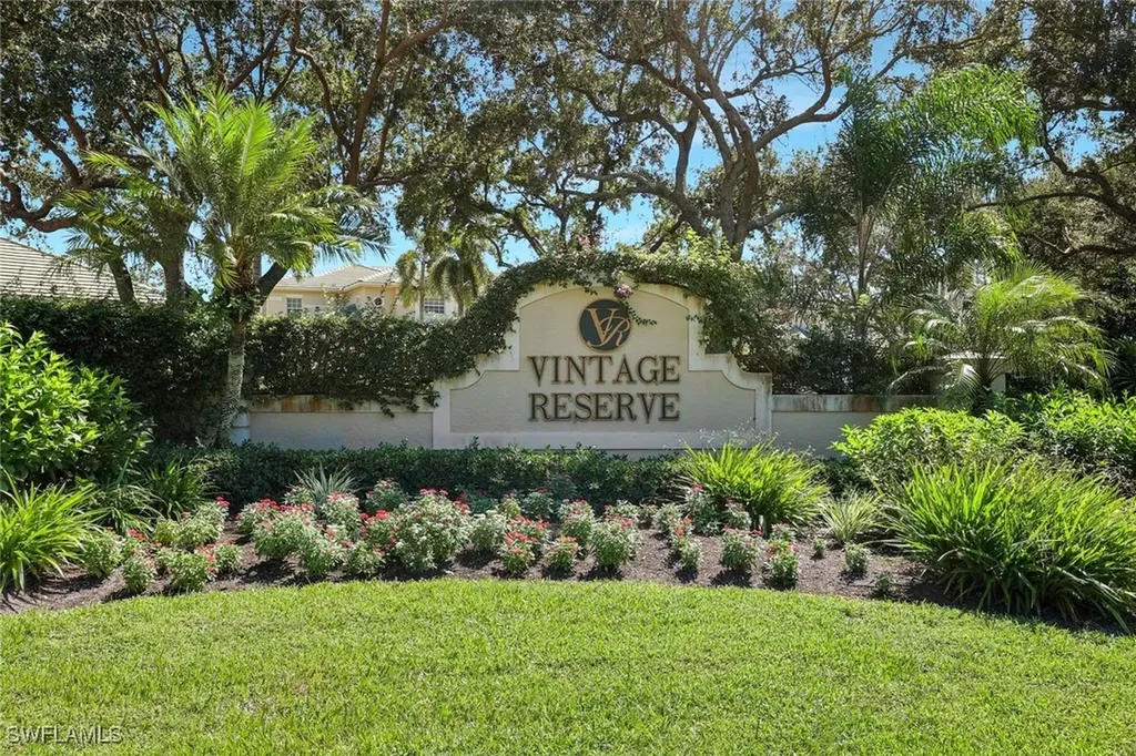 558 Vintage Reserve Lane Naples FL 34119