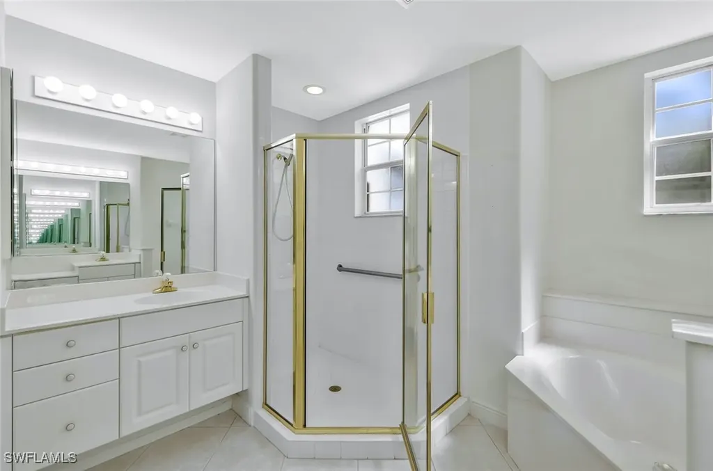 558 Vintage Reserve Lane Naples FL 34119