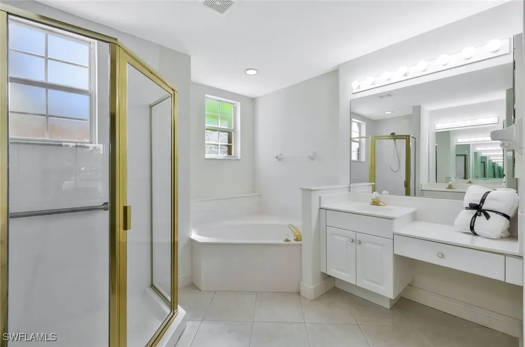 558 Vintage Reserve Lane Naples FL 34119