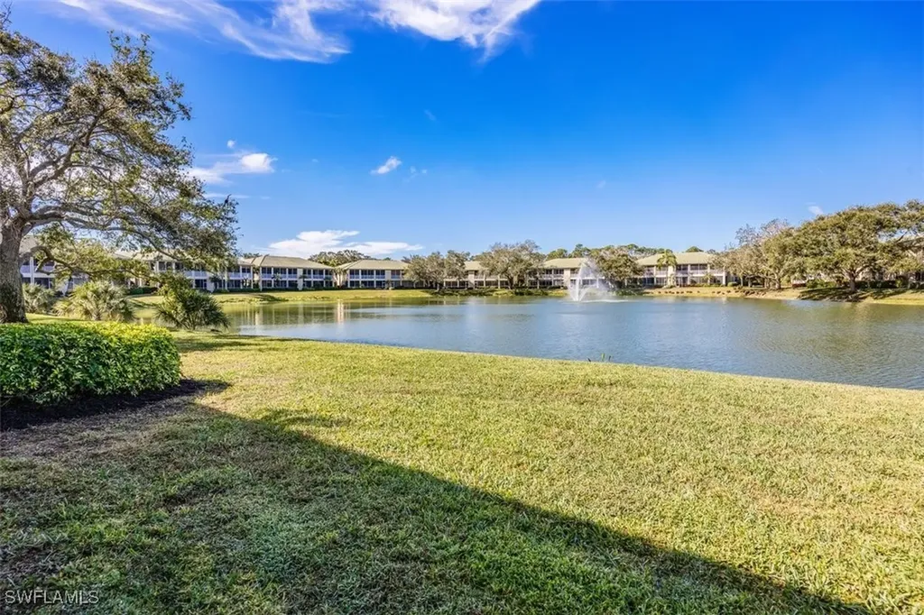 558 Vintage Reserve Lane Naples FL 34119