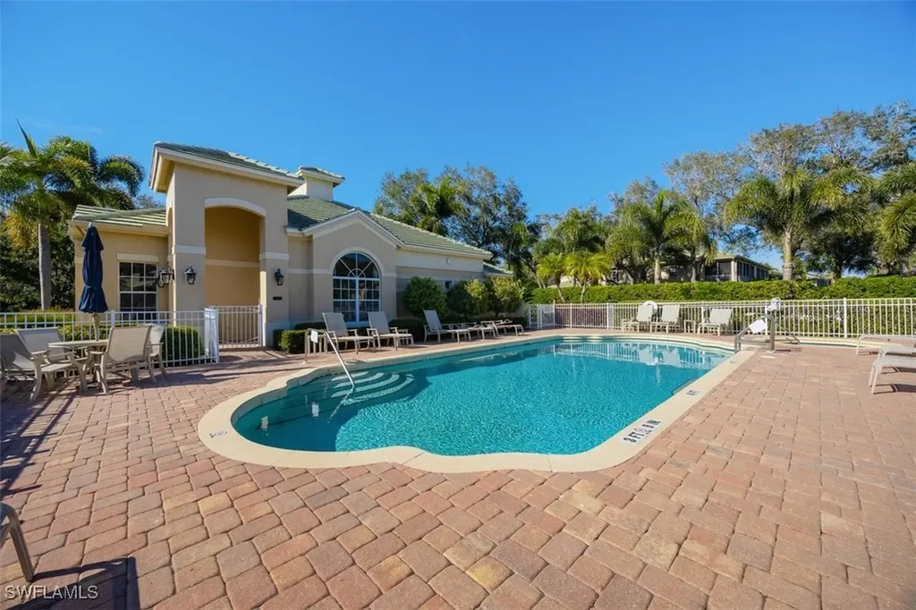 558 Vintage Reserve Lane Naples FL 34119
