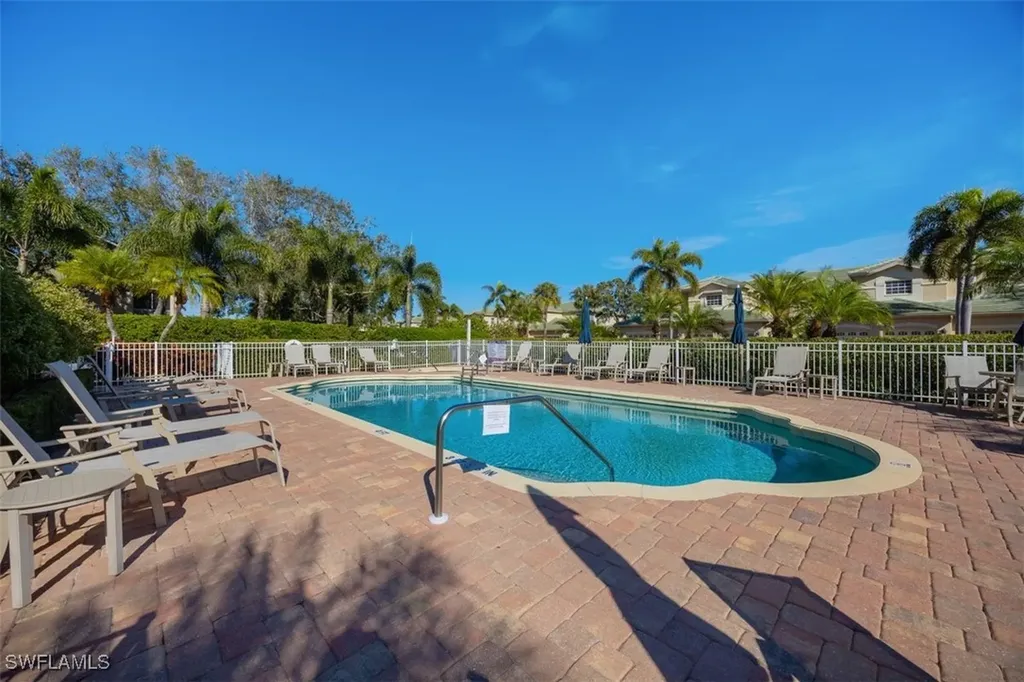 558 Vintage Reserve Lane Naples FL 34119