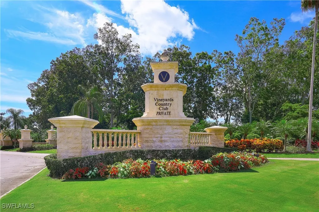 558 Vintage Reserve Lane Naples FL 34119