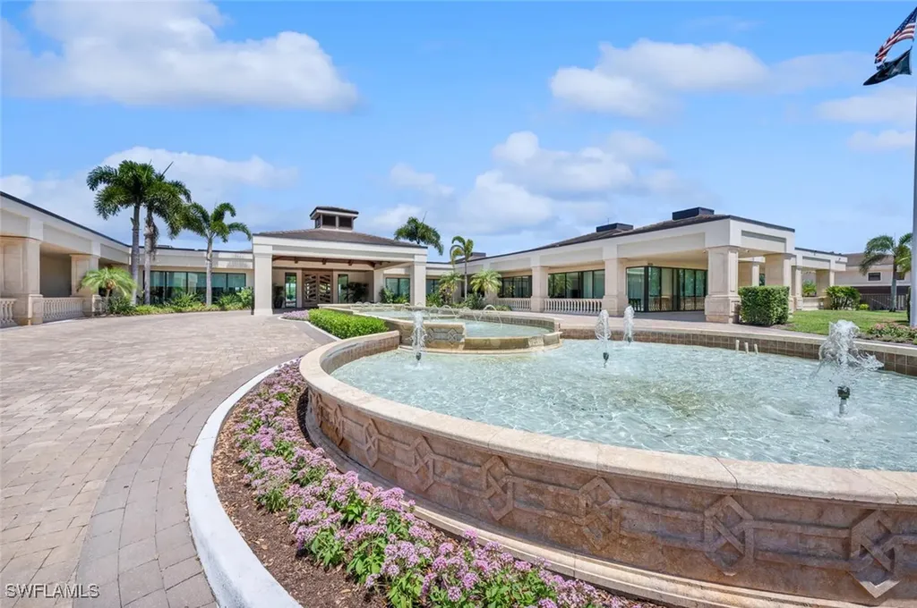 558 Vintage Reserve Lane Naples FL 34119