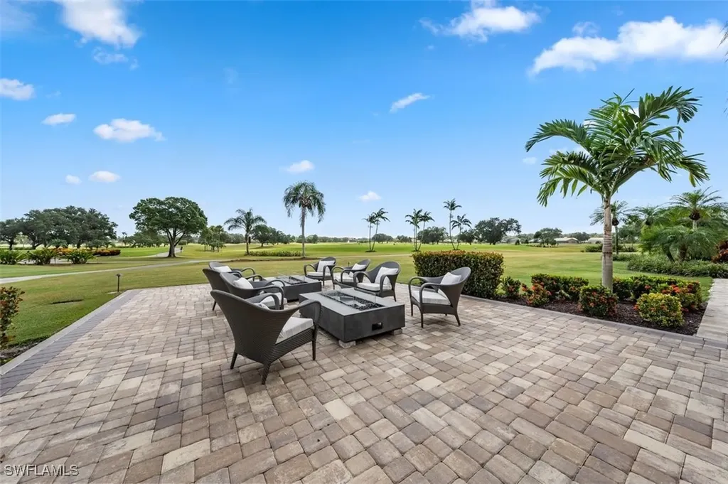 558 Vintage Reserve Lane Naples FL 34119
