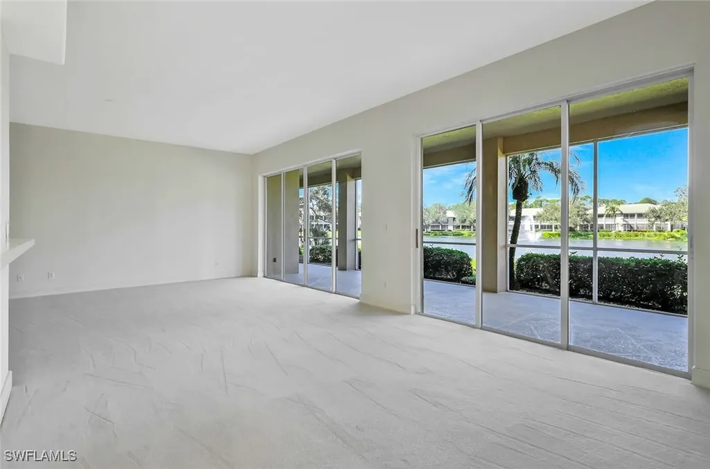 558 Vintage Reserve Lane Naples FL 34119