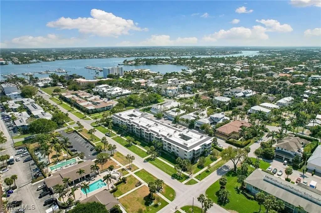 534 12th Avenue S Naples FL 34102
