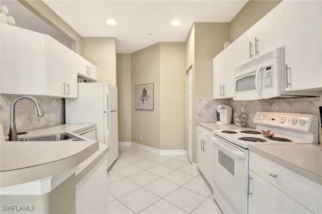 784 Carrick Bend Circle Naples FL 34110