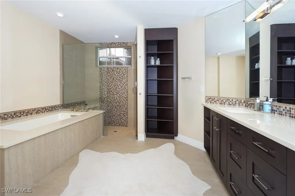 8472 Abbington Circle Naples FL 34108