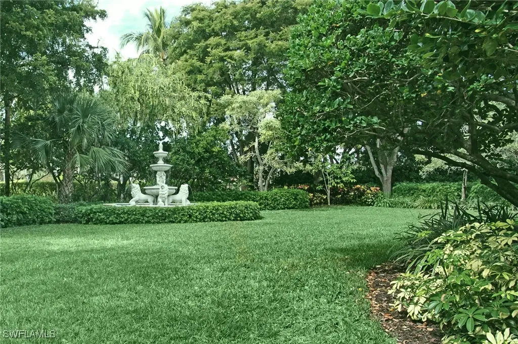 8472 Abbington Circle Naples FL 34108