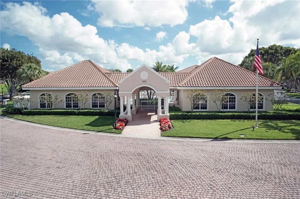 8472 Abbington Circle Naples FL 34108
