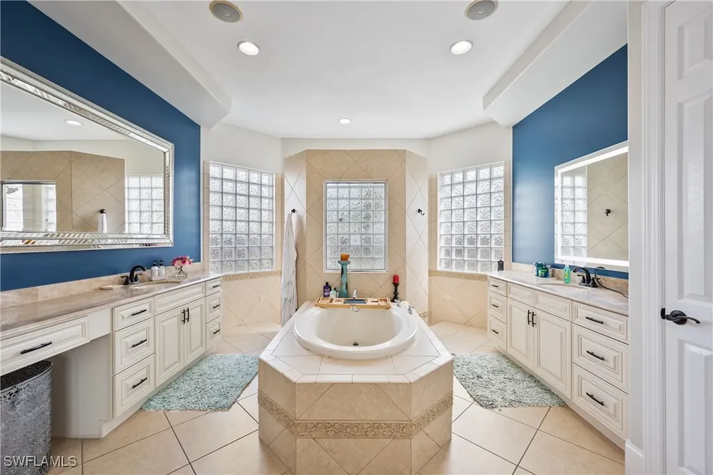 19396 La Serena Drive Estero FL 33967