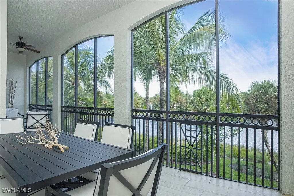 9239 Tesoro Lane Naples FL 34114