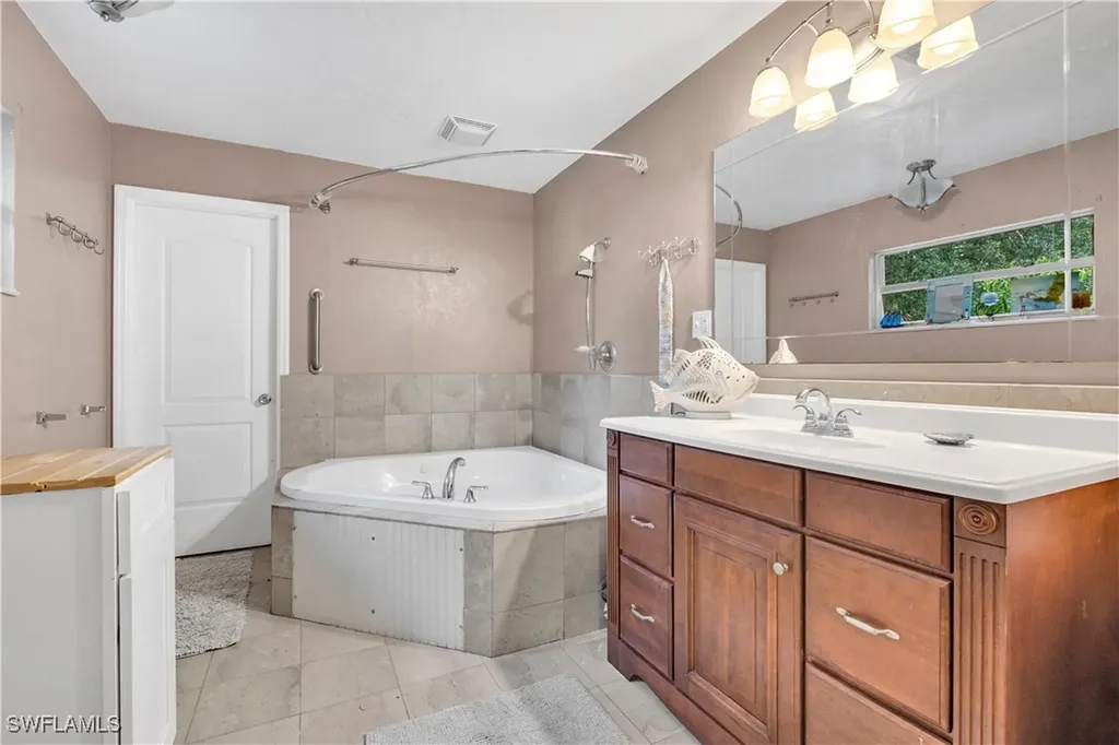 25356 Pinson Drive Bonita Springs FL 34135