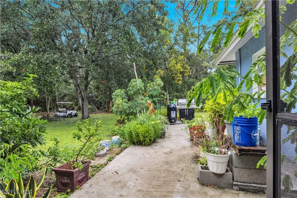 25356 Pinson Drive Bonita Springs FL 34135