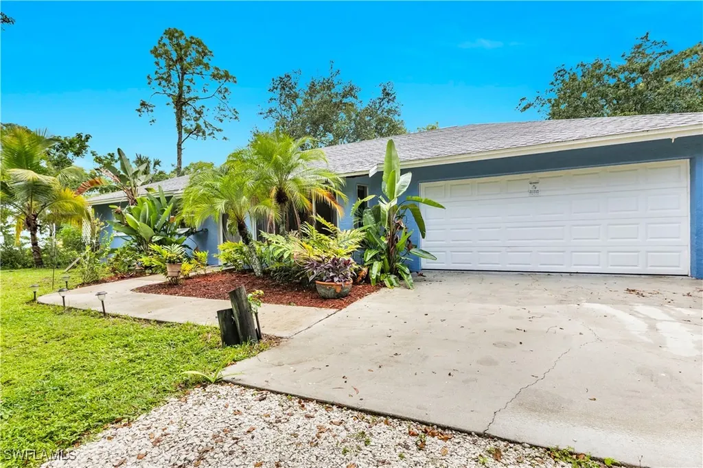 25356 Pinson Drive Bonita Springs FL 34135