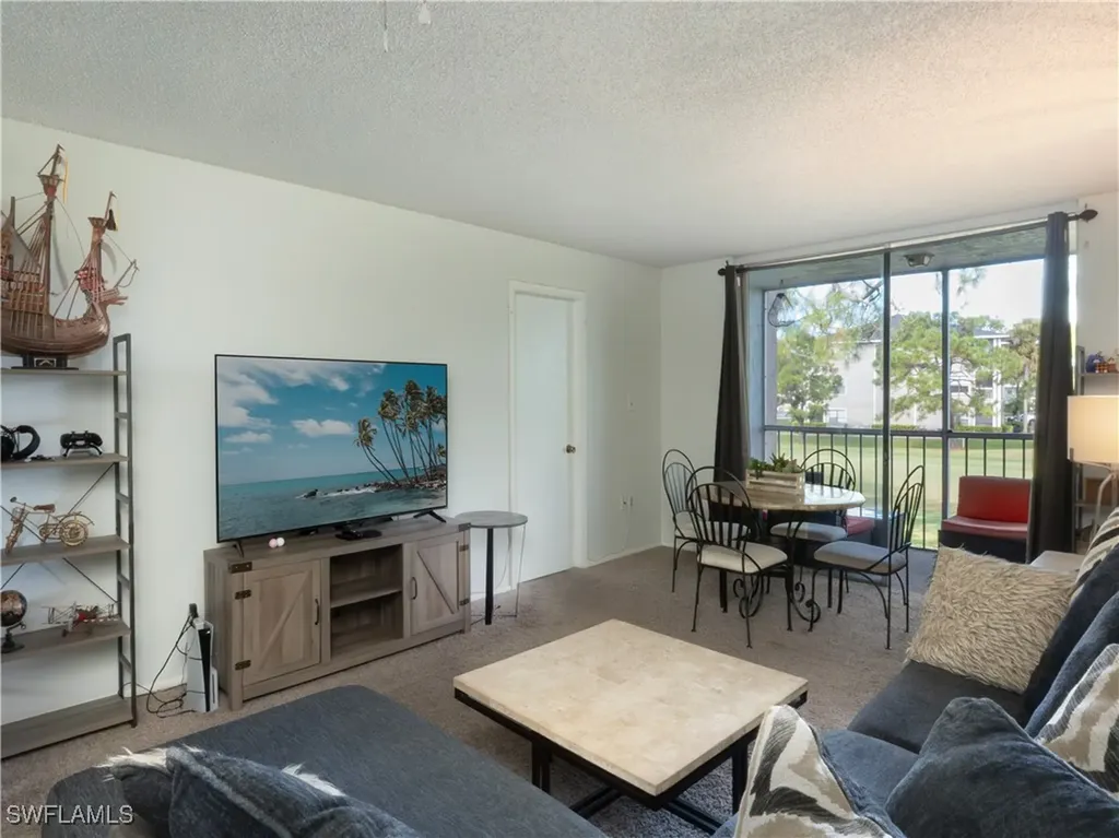 180 Turtle Lake Court Naples FL 34105