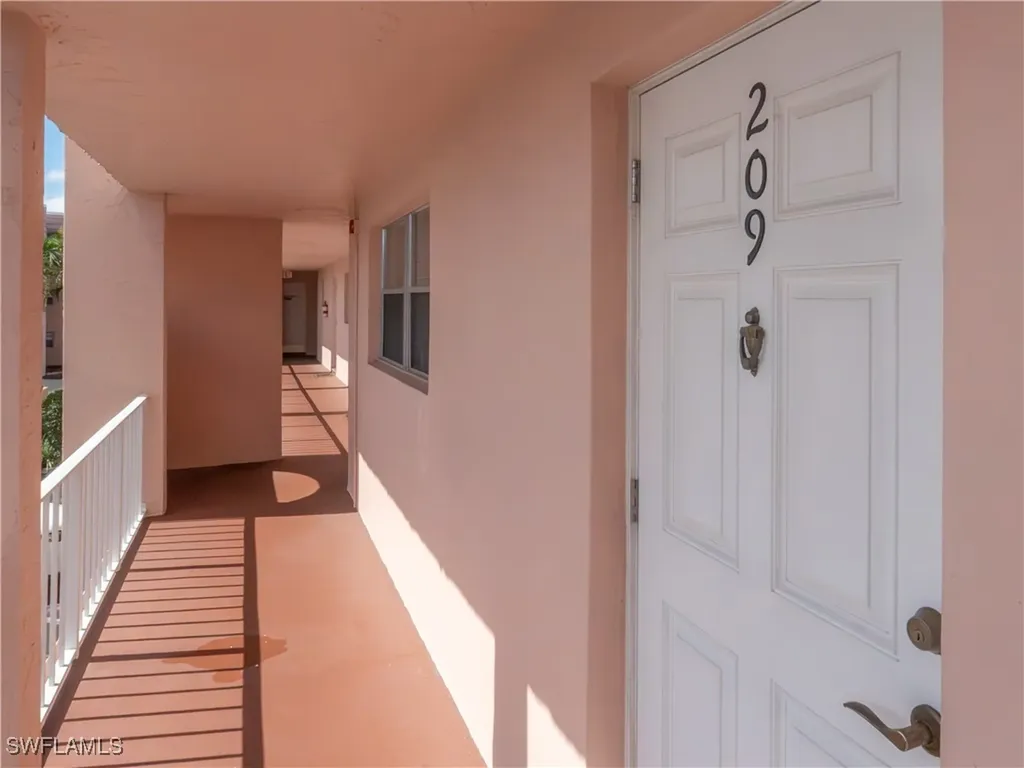 180 Turtle Lake Court Naples FL 34105