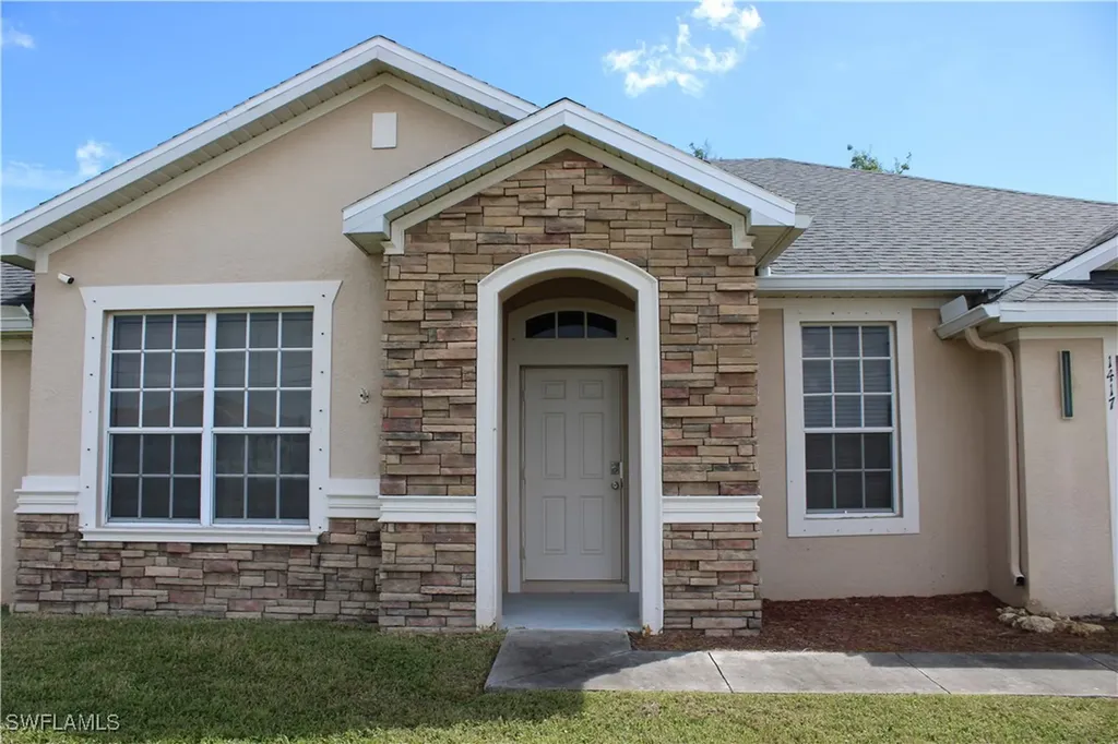 1417 NE 12th Avenue Cape Coral FL 33909