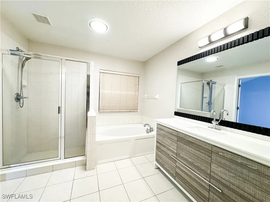 1417 NE 12th Avenue Cape Coral FL 33909