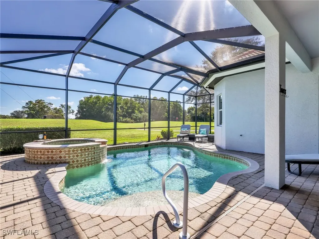 6096 Dogleg Drive Naples FL 34113