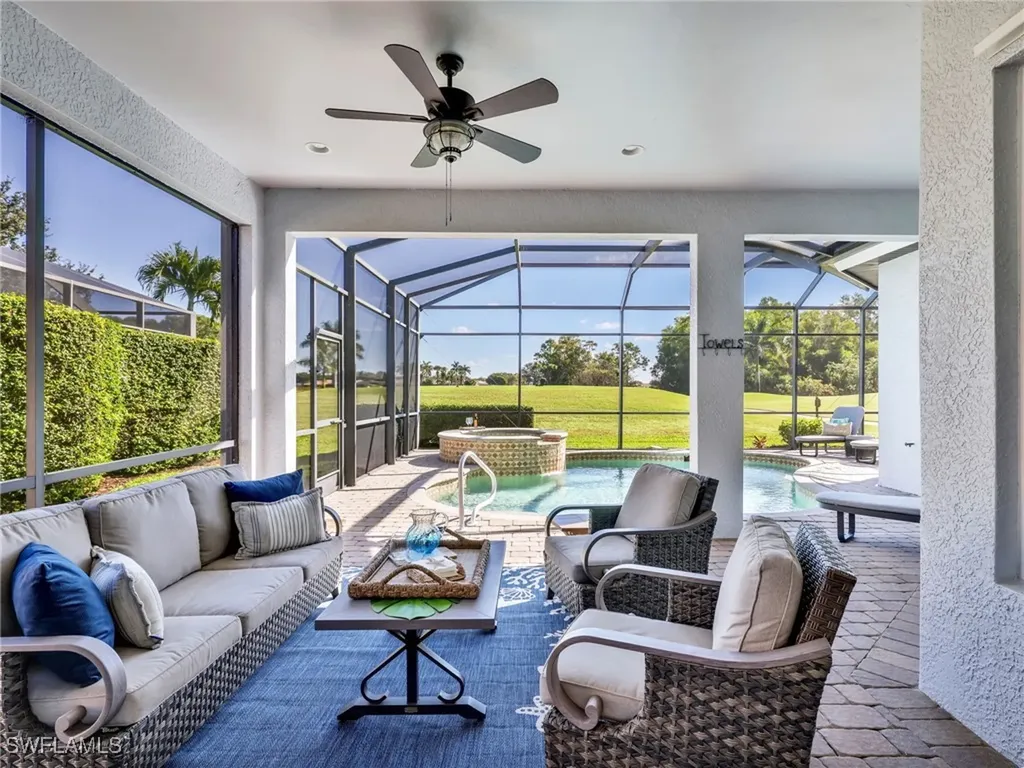 6096 Dogleg Drive Naples FL 34113