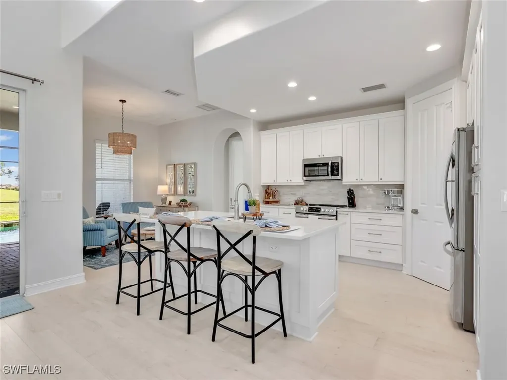 6096 Dogleg Drive Naples FL 34113