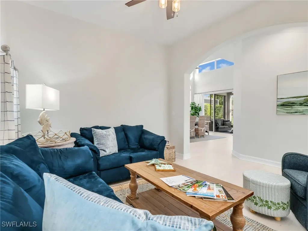 6096 Dogleg Drive Naples FL 34113