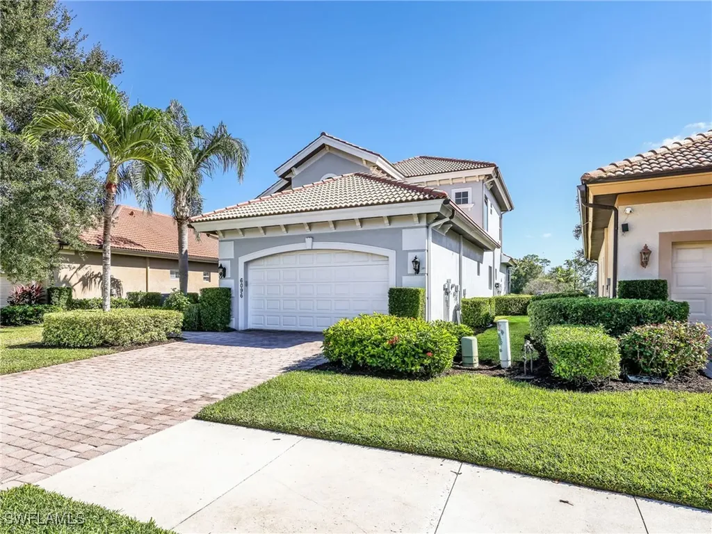 6096 Dogleg Drive Naples FL 34113