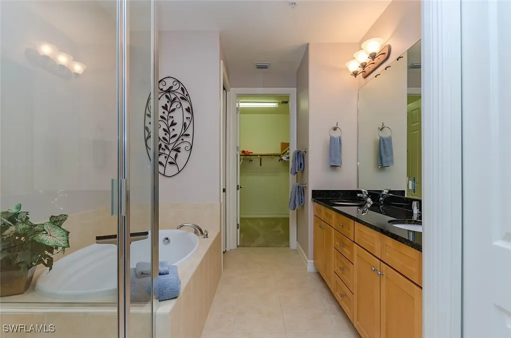 9134 Chula Vista Street Naples FL 34113