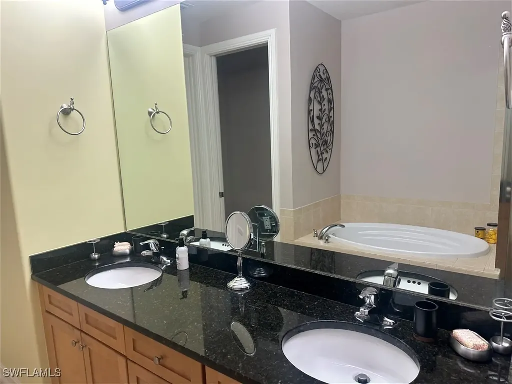 9134 Chula Vista Street Naples FL 34113