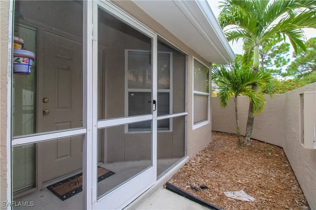 306 Emerald Bay Circle Naples FL 34110