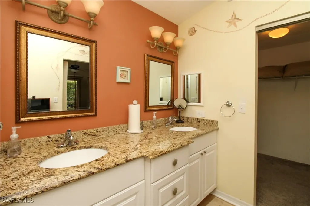306 Emerald Bay Circle Naples FL 34110
