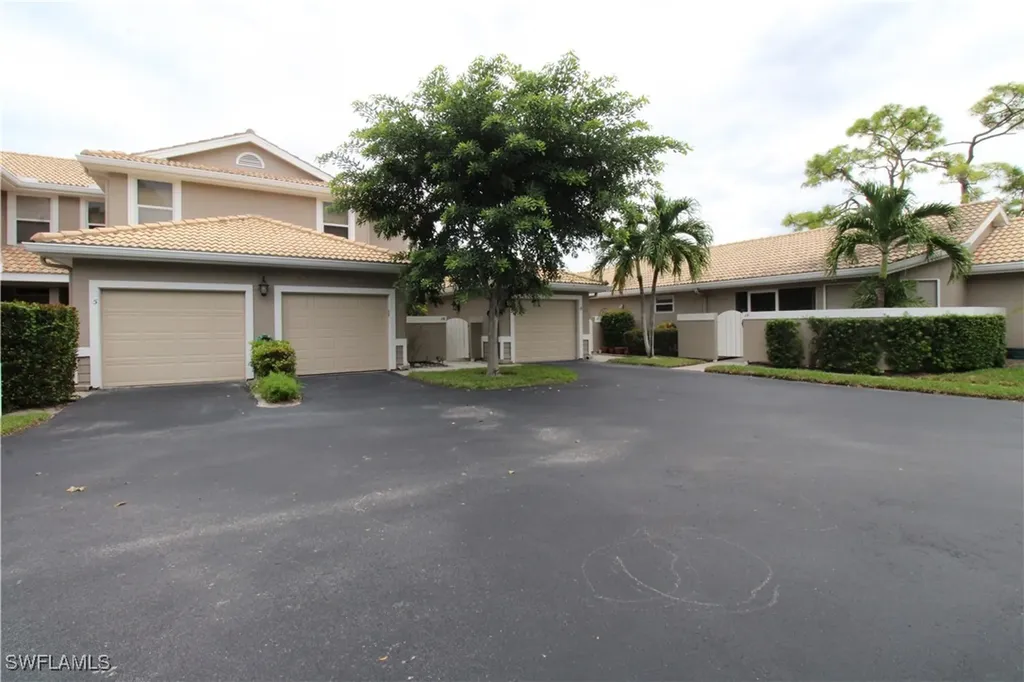 306 Emerald Bay Circle Naples FL 34110