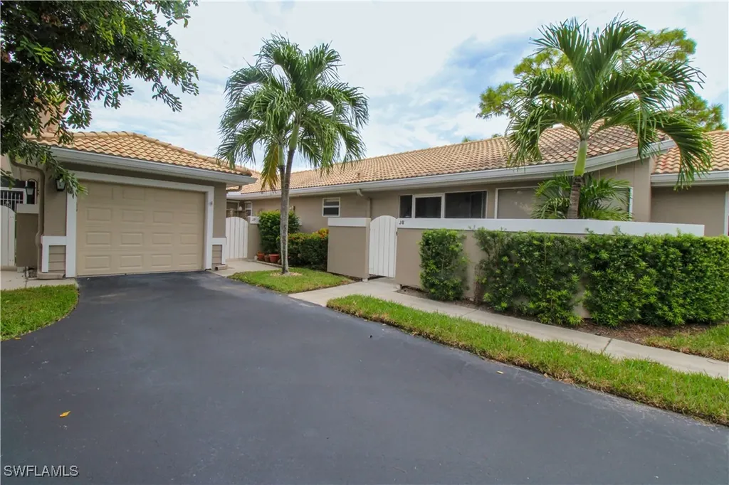 306 Emerald Bay Circle Naples FL 34110