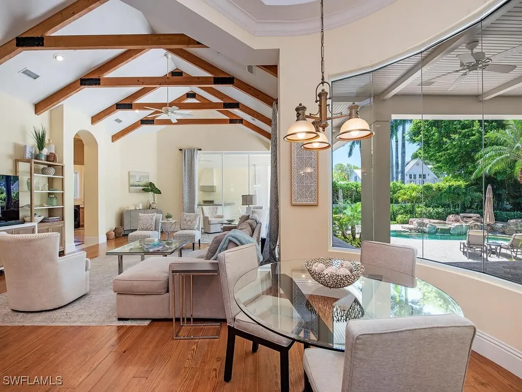 194 4th Avenue N Naples FL 34102
