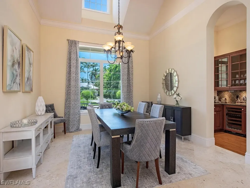 194 4th Avenue N Naples FL 34102