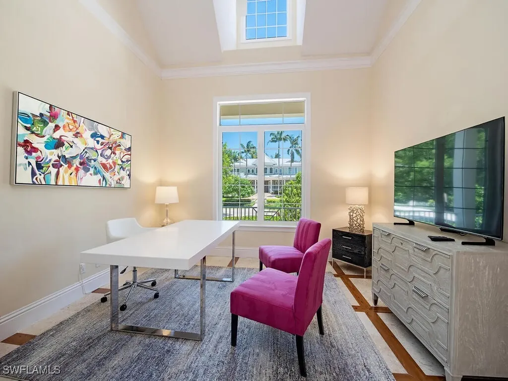 194 4th Avenue N Naples FL 34102