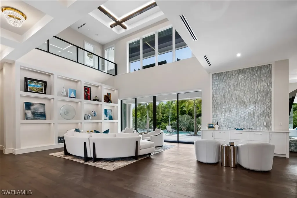 882 Cassena Road Naples FL 34108