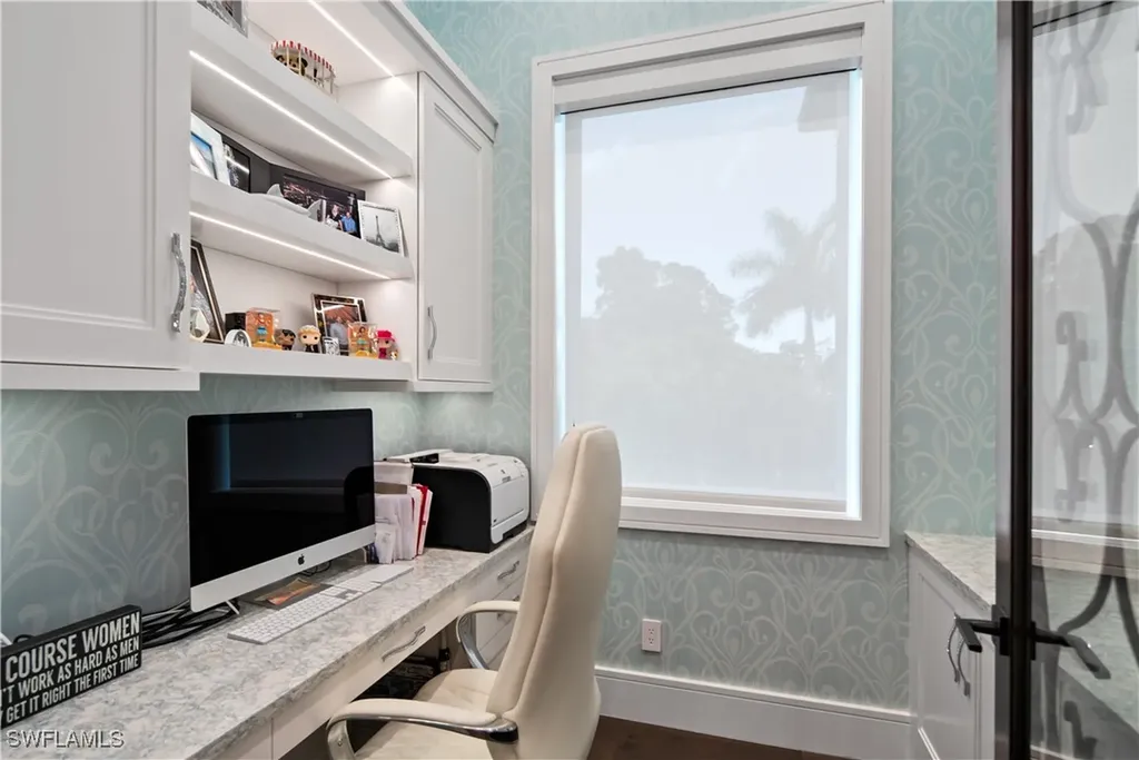 882 Cassena Road Naples FL 34108