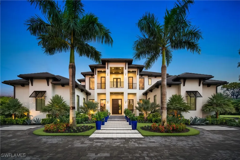 882 Cassena Road Naples FL 34108