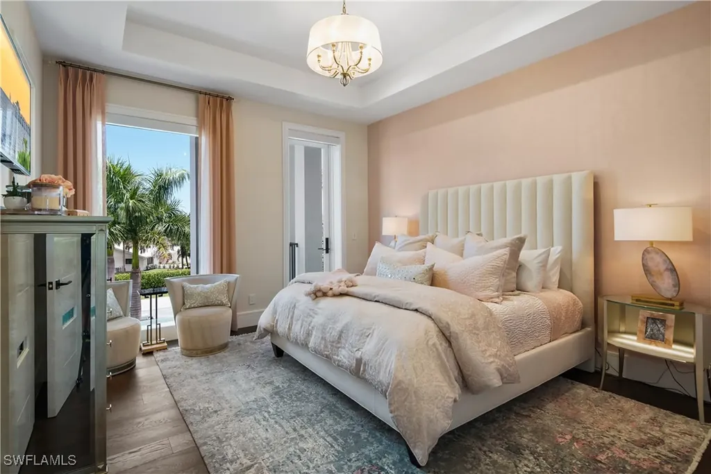 882 Cassena Road Naples FL 34108