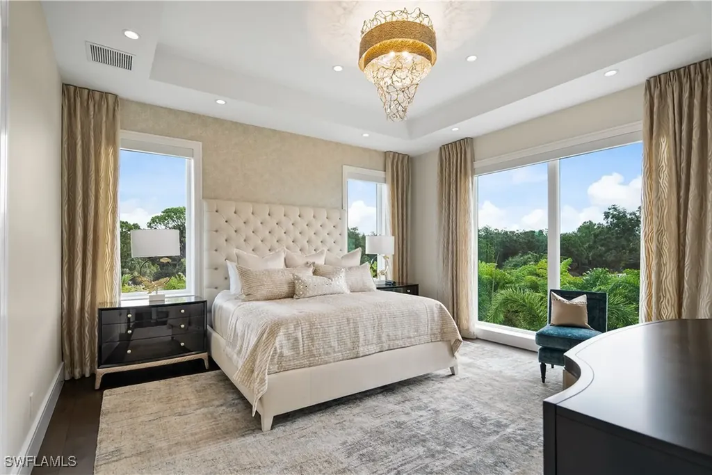 882 Cassena Road Naples FL 34108