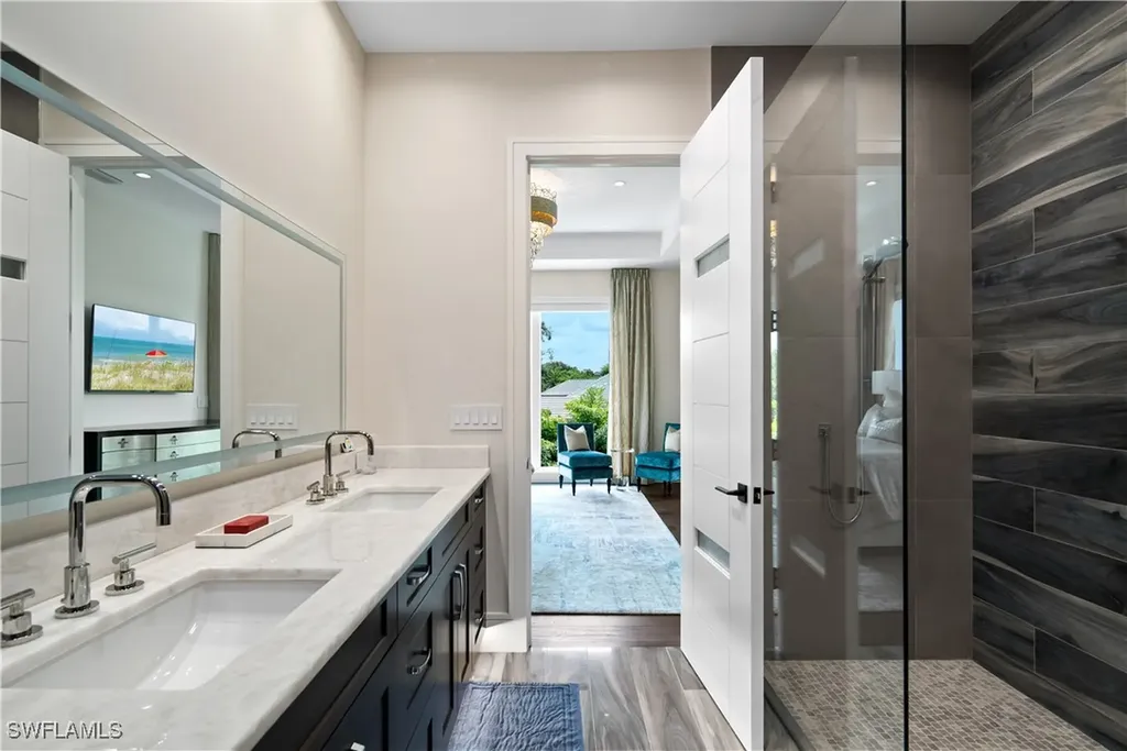 882 Cassena Road Naples FL 34108