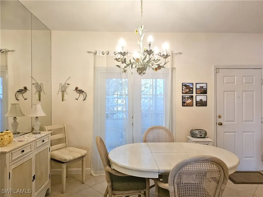 818 Tanbark Drive Naples FL 34108