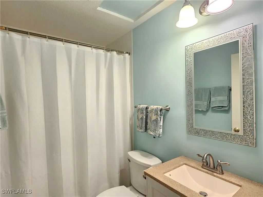 818 Tanbark Drive Naples FL 34108