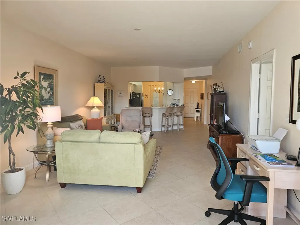 818 Tanbark Drive Naples FL 34108