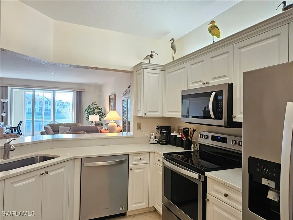 818 Tanbark Drive Naples FL 34108